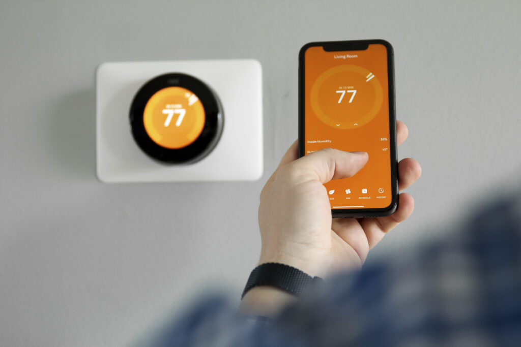 How Smart Thermostats Help Florida Homeowners Save Energy